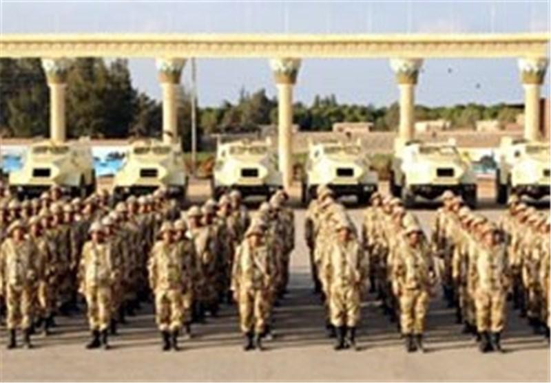 ارتش مصر دیوار بتونی در برابر وزارت دفاع قرار داد ارتش مصر دیوار بتونی در برابر وزارت دفاع قرار داد