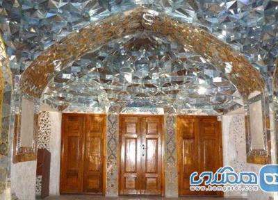 درهای تالار آینه موزه هنرهای تزئینی ایران در اصفهان به روی گردشگران باز شد